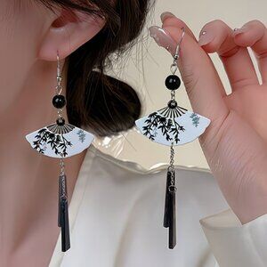 🍏50% OFF/3+...Chinese Fan Dangle Earrings